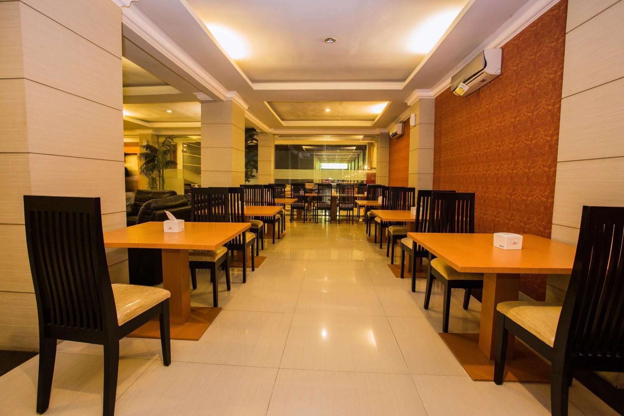 Raja Residence Jakarta Luaran gambar